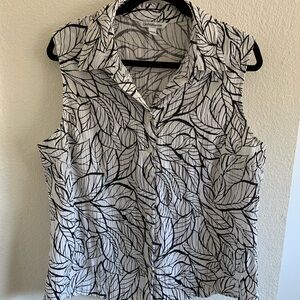 Croft and Barrow black/white leaf pattern sleeveless blouse. XL summer beach
